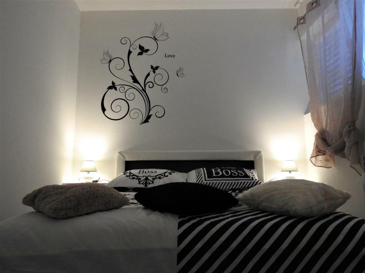 Sweet Dreams Apartment Varazdin Luaran gambar